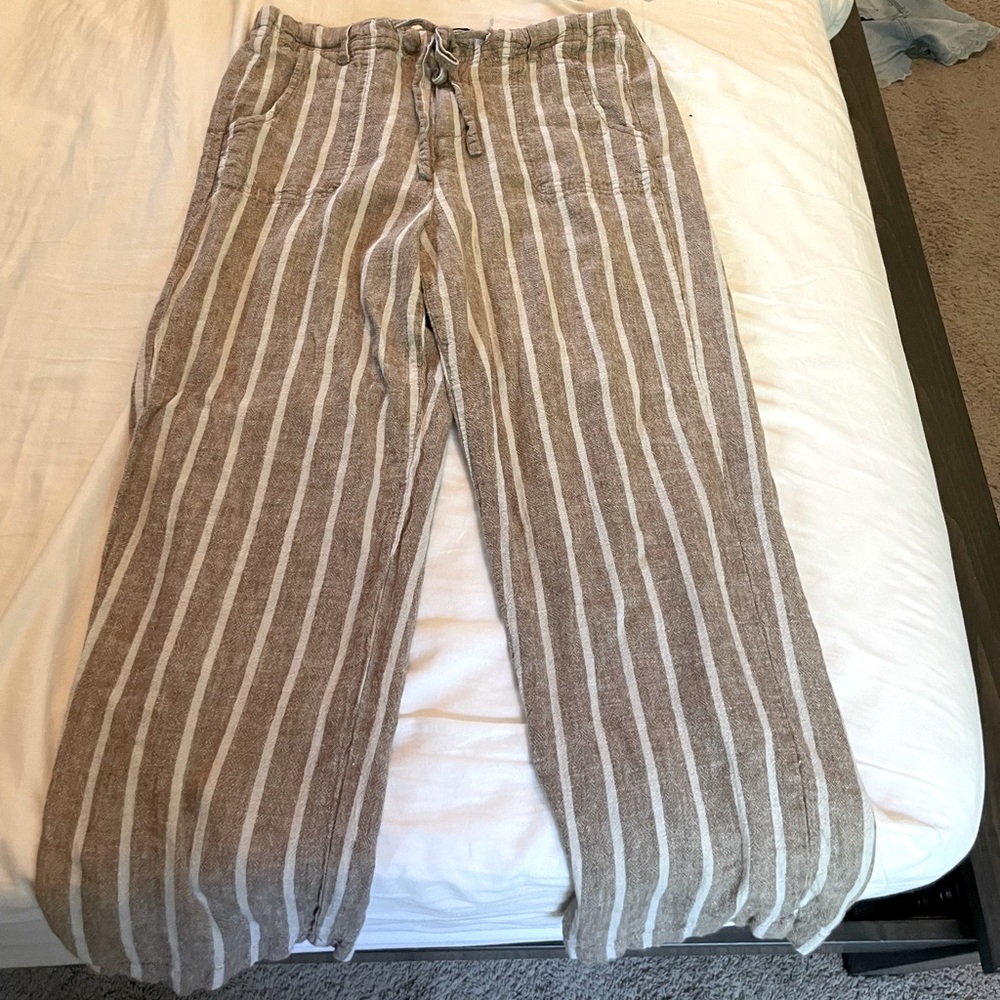 Loose fitting striped pant
